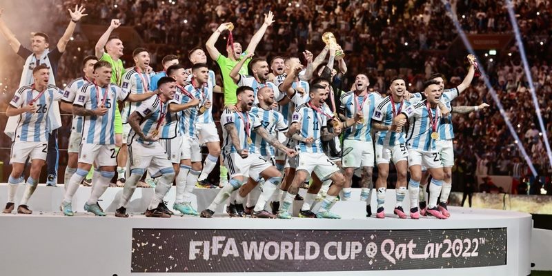 World Cup 2022: Argentina trở thành “tân hoàng”